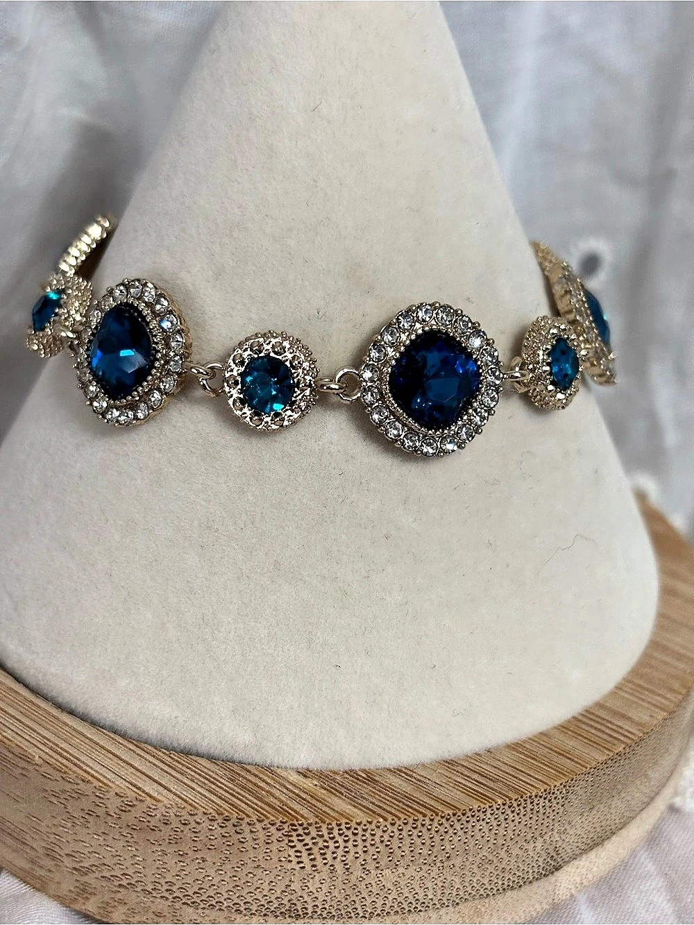 Blue Rhinestone Link Bracelet - Picture 2 of 4